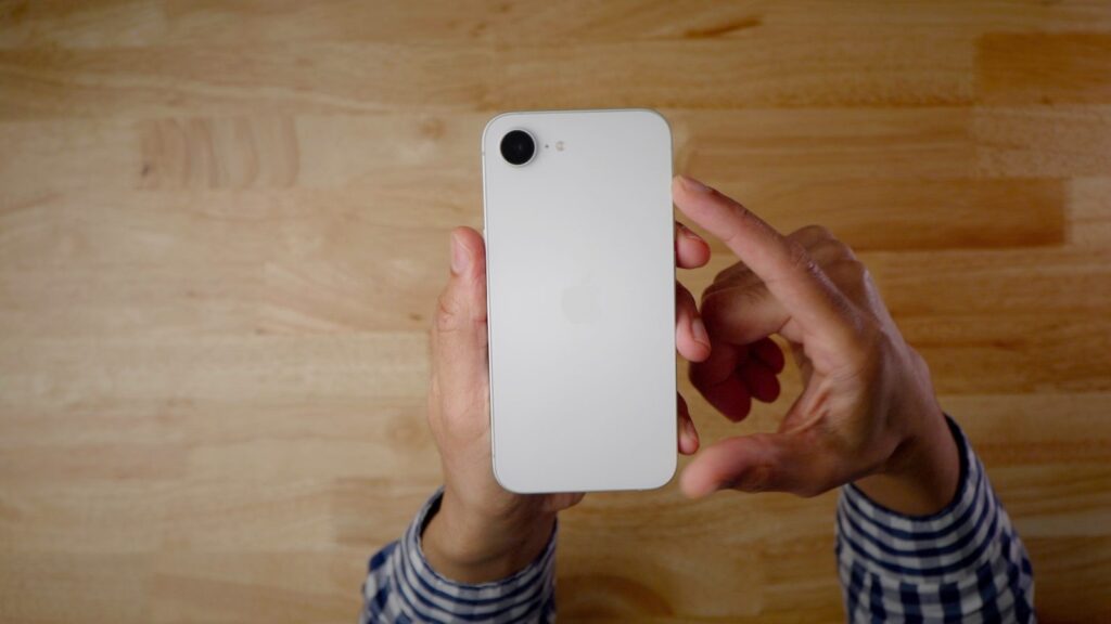 iPhone 16e white rear 5vZXnF