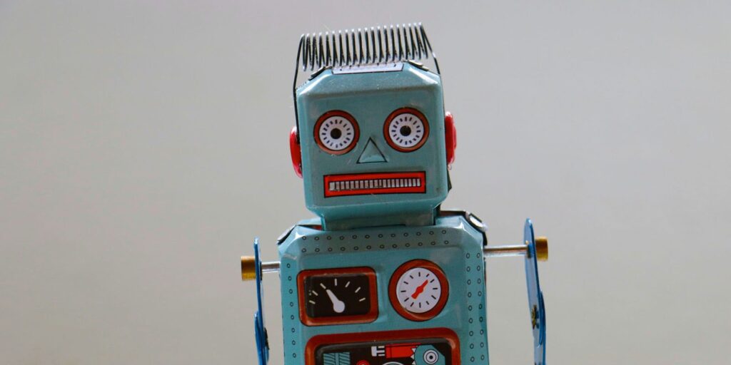 WhatsApp joins the appalling trend for AI written replies to messages 02TcFB