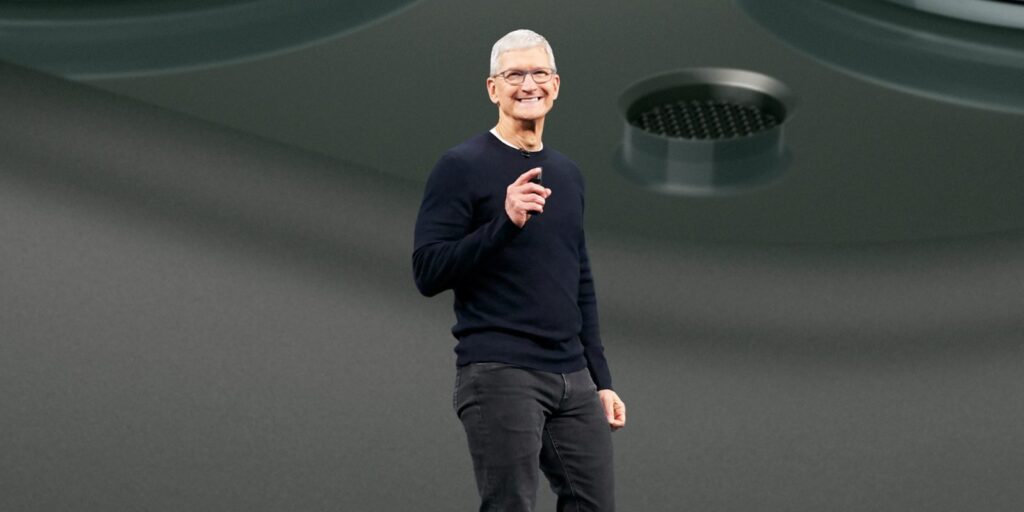 tim cook iphone event apple 5PrHYZ
