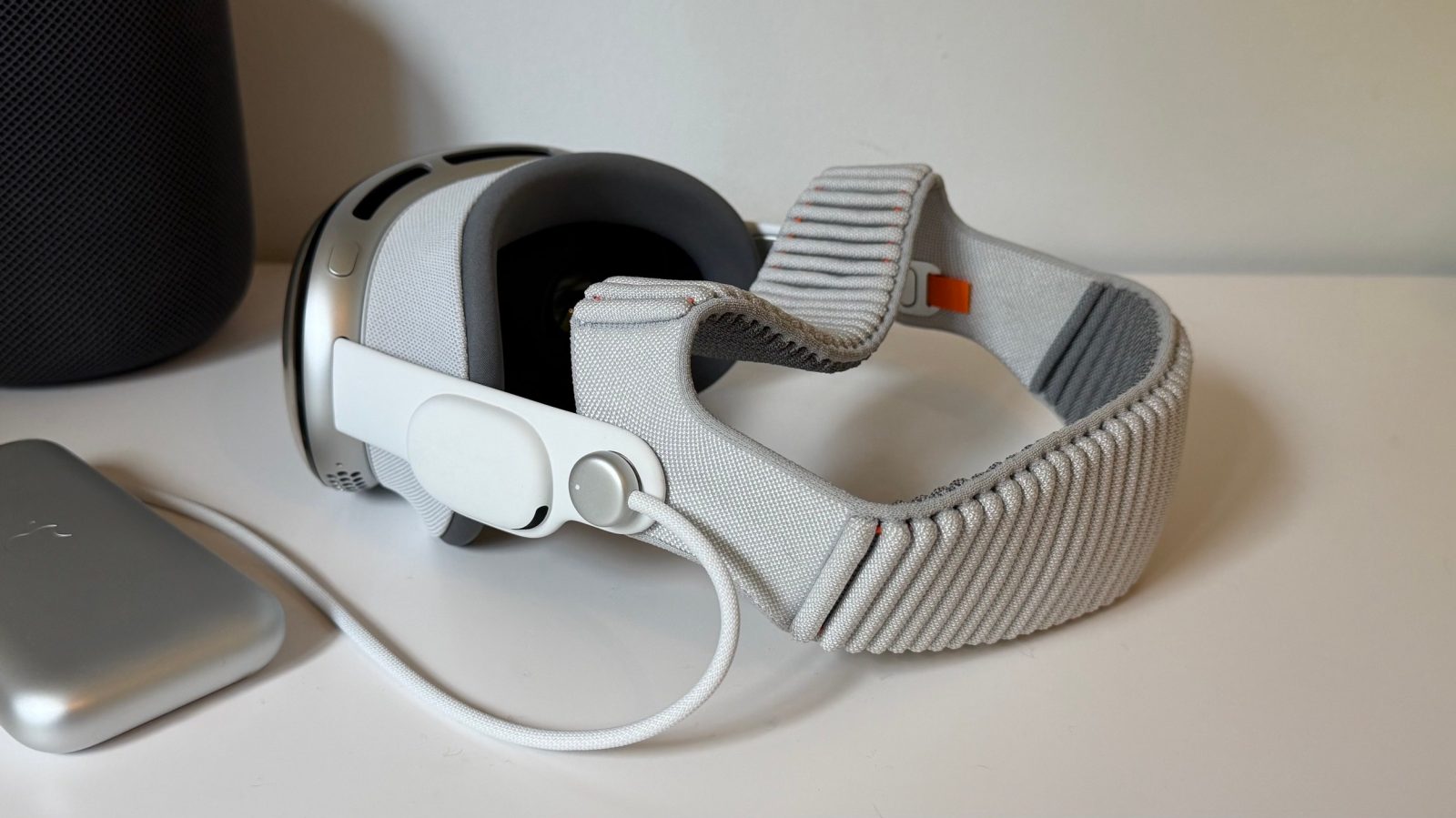 vision pro m50001 CnlgbB