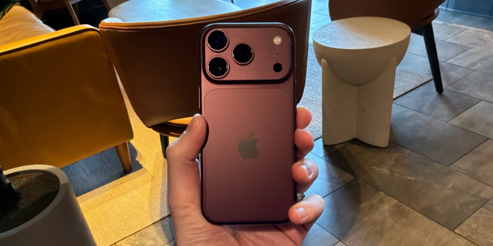 iphone 18 pro burgundy rc peg8wo